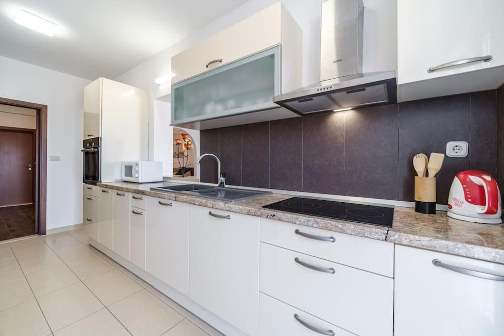 Peters Apartment سوتيفان المظهر الخارجي الصورة
