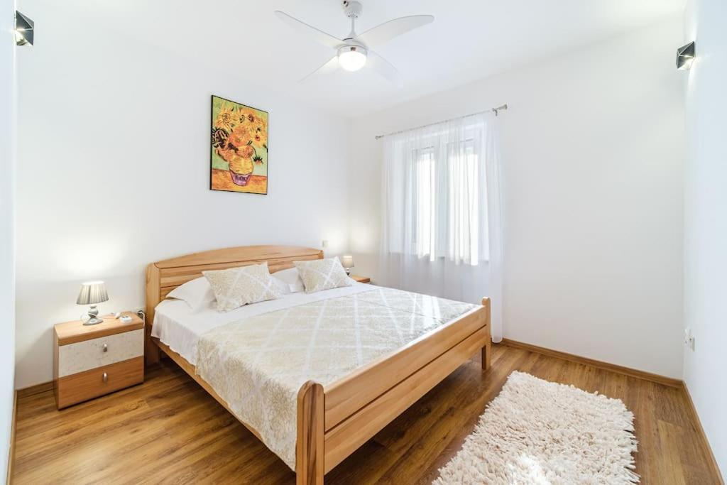 Peters Apartment سوتيفان المظهر الخارجي الصورة
